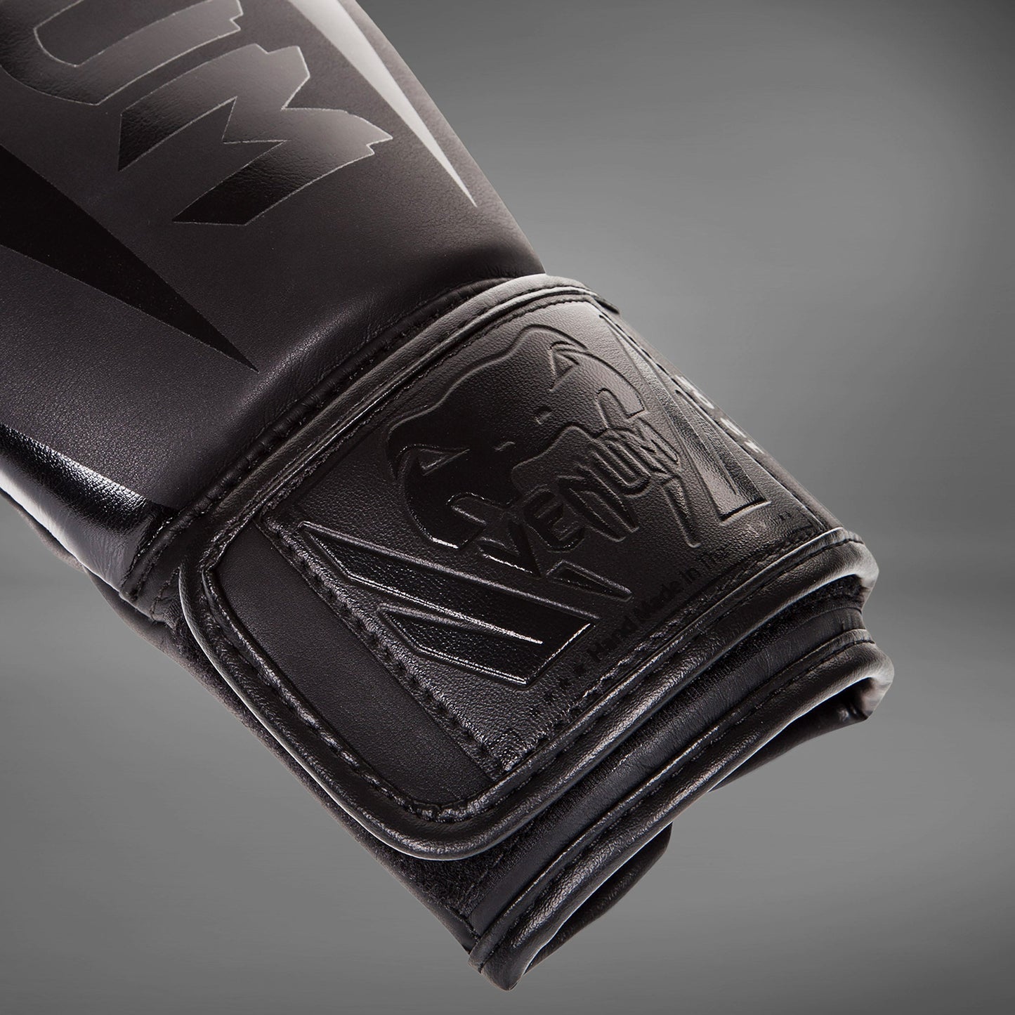 Venum Elite Boxing Gloves - Black